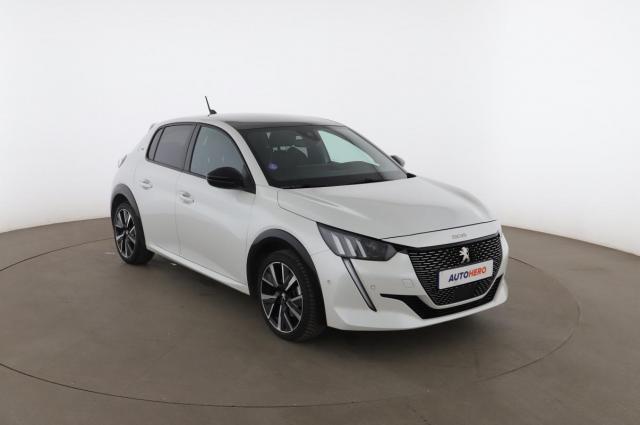 Peugeot 208 image 3