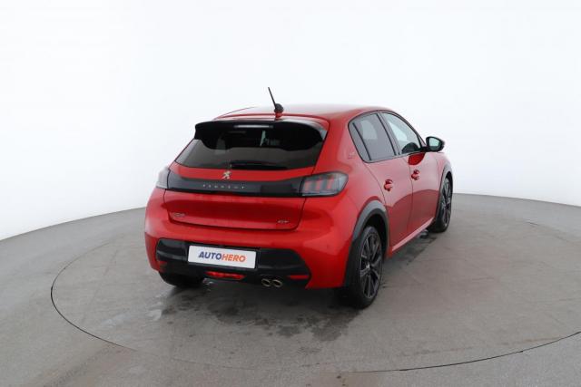 Peugeot 208 image 7