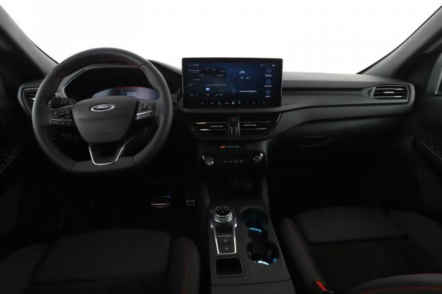Ford Kuga image 8