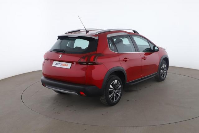 Peugeot 2008 image 3
