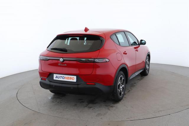 Alfa Romeo Tonale image 9