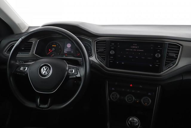 Volkswagen T-Roc image 2