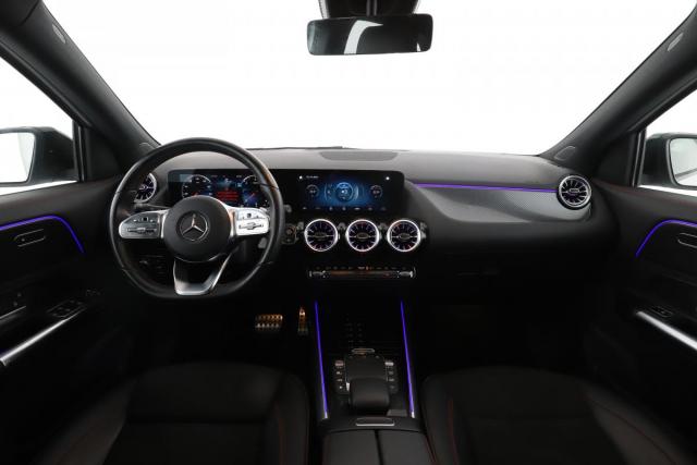 Mercedes Benz Gla image 9