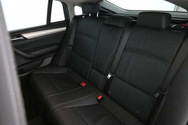 Bmw X4 image 1