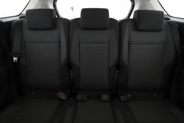 Ford C-Max image 1