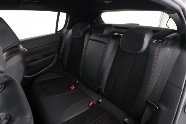Peugeot 308 image 8