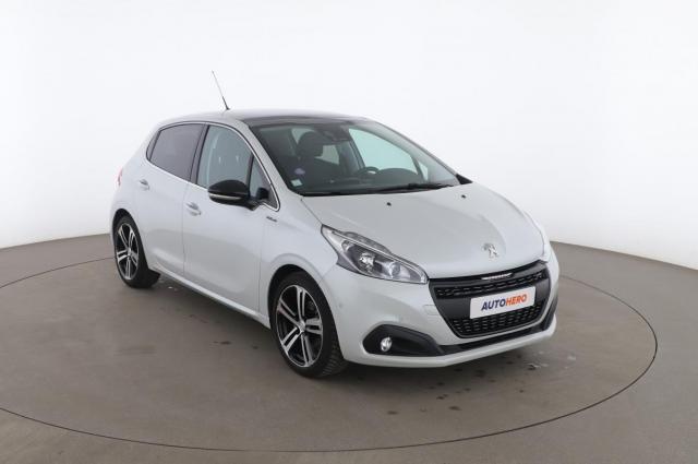 Peugeot 208 image 1