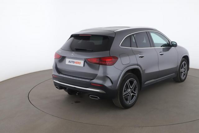 Mercedes Benz Gla image 1
