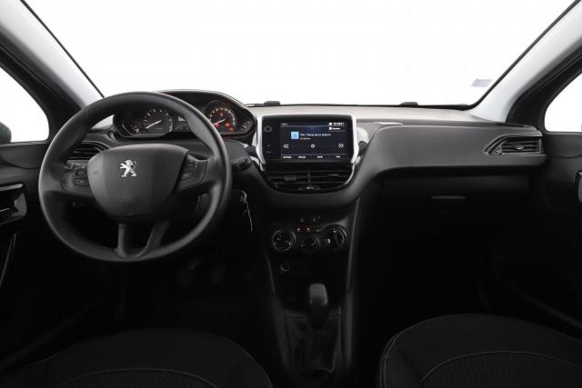Peugeot 208 image 7