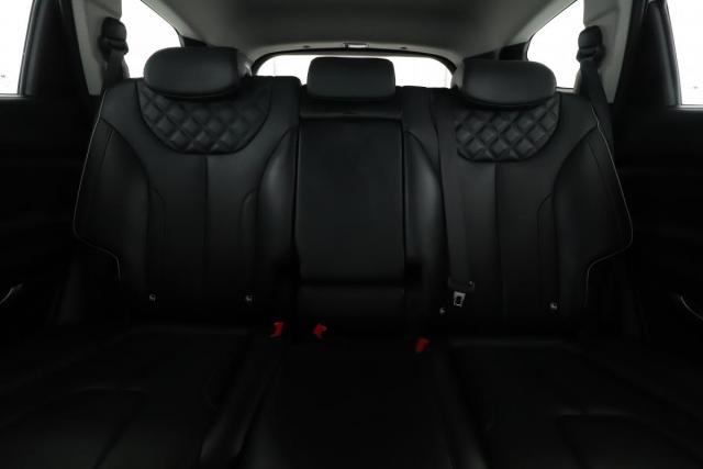 Hyundai Santa Fe image 7