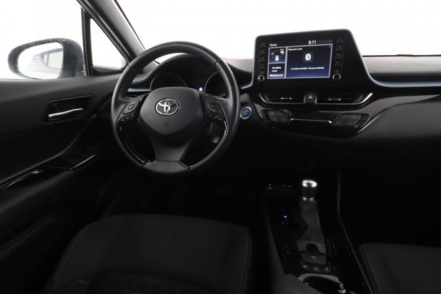 Toyota C-Hr image 1