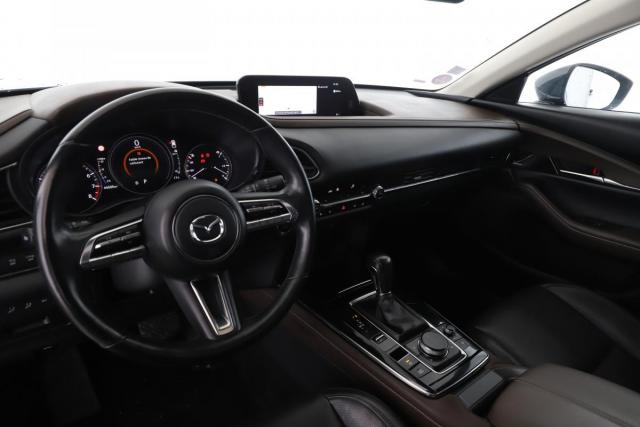 Mazda Cx-30 image 8