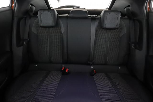 Peugeot 2008 image 6