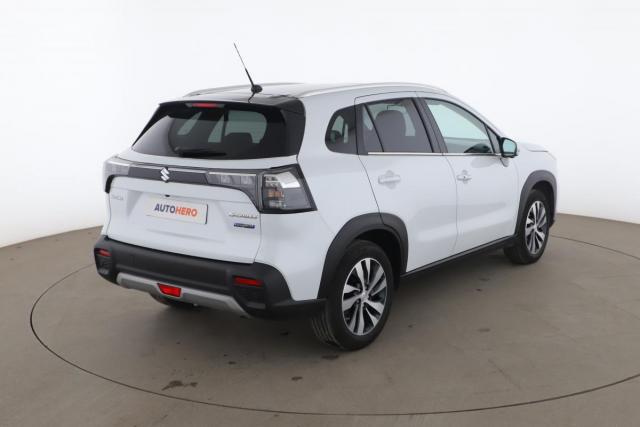 Suzuki S-Cross image 9
