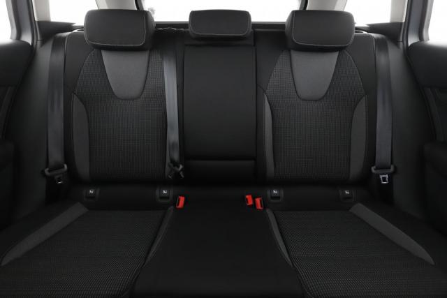 Skoda Octavia image 9