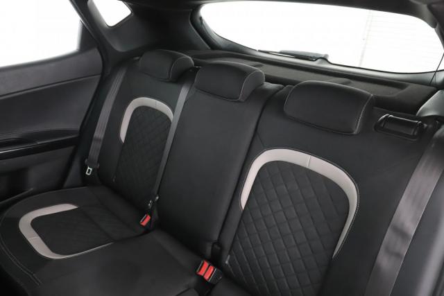 Kia Cee'D image 4
