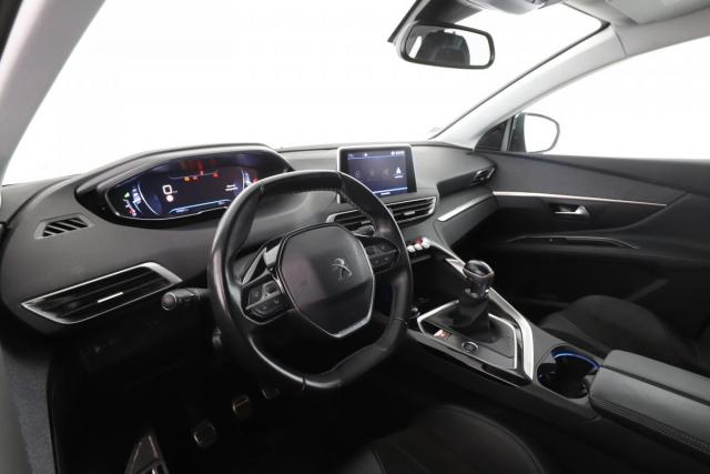 Peugeot 3008 image 3