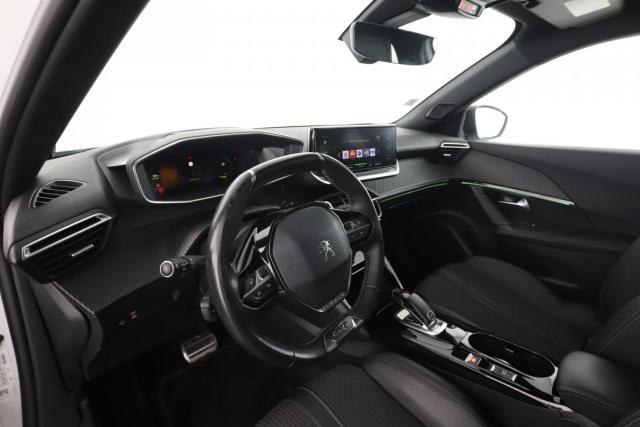 Peugeot 2008 image 3