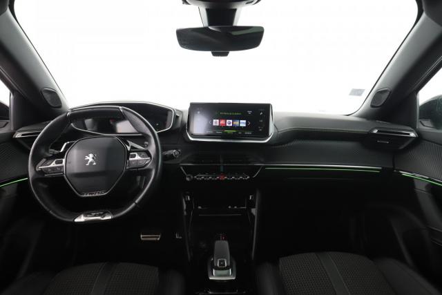 Peugeot 2008 image 2