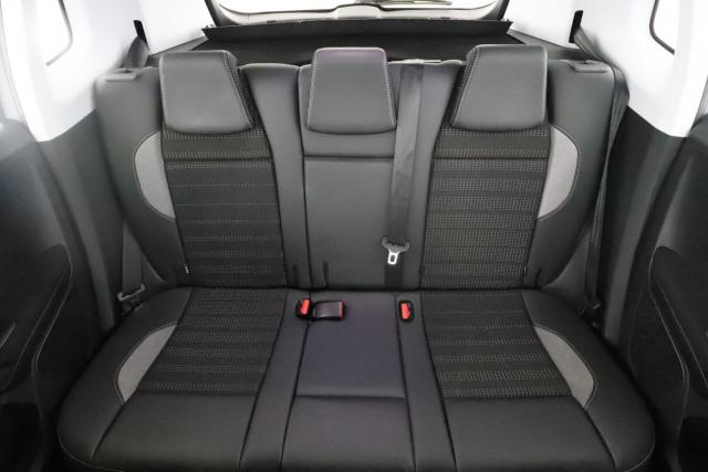 Peugeot 2008 image 5