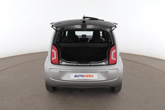Volkswagen Up! image 8