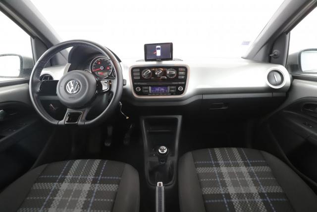 Volkswagen Up! image 6