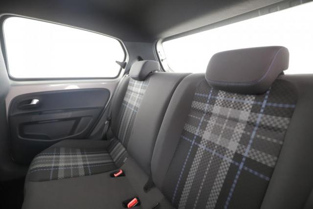 Volkswagen Up! image 7