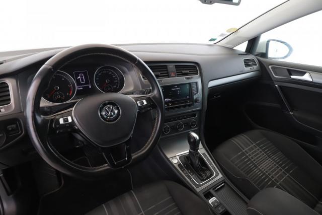 Volkswagen Golf image 7