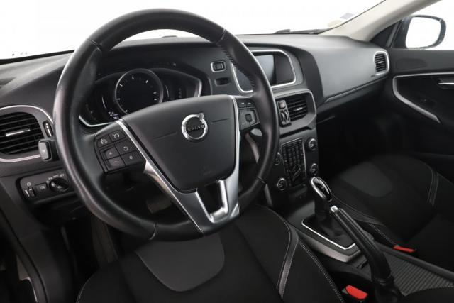 Volvo V40 image 8
