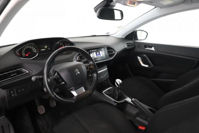 Peugeot 308 image 1