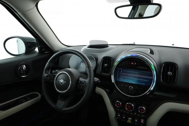Mini Countryman image 2