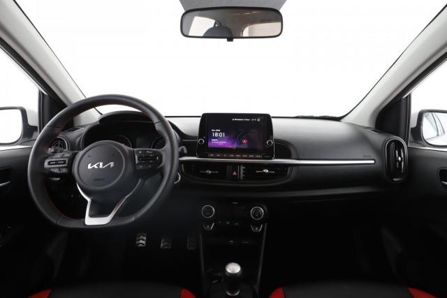 Kia Picanto image 8