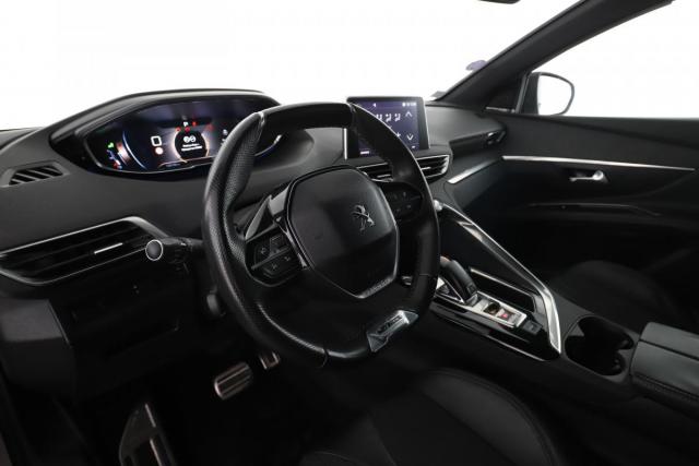 Peugeot 5008 image 1