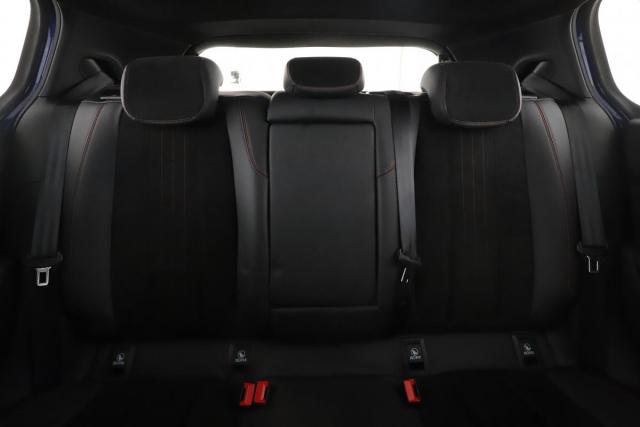 Peugeot 308 image 2
