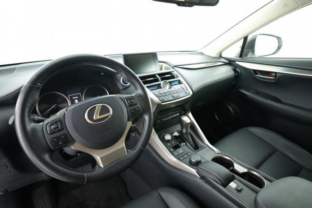 Lexus Nx image 2