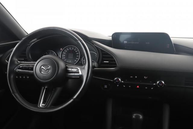 Mazda 3 image 8