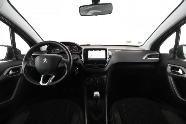 Peugeot 2008 image 1
