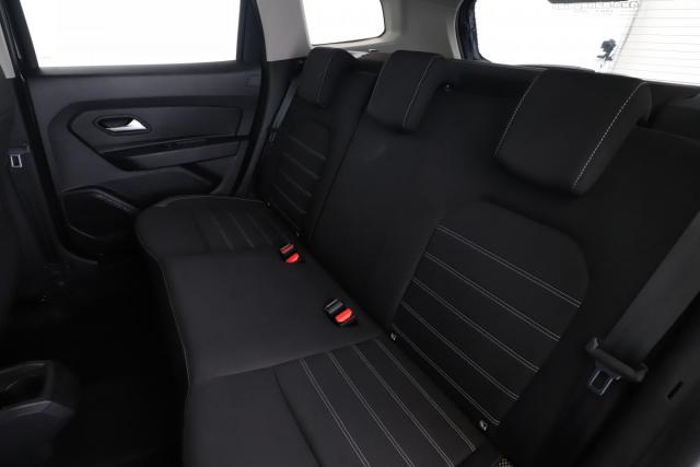 Dacia Duster image 4