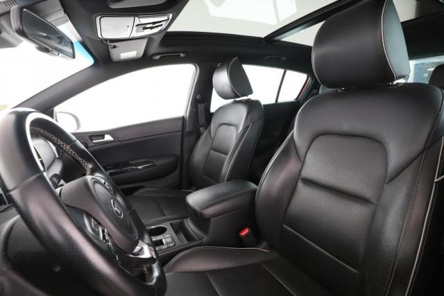 Kia Sportage image 3