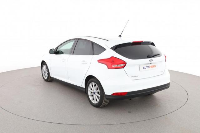 Ford Focus image 6