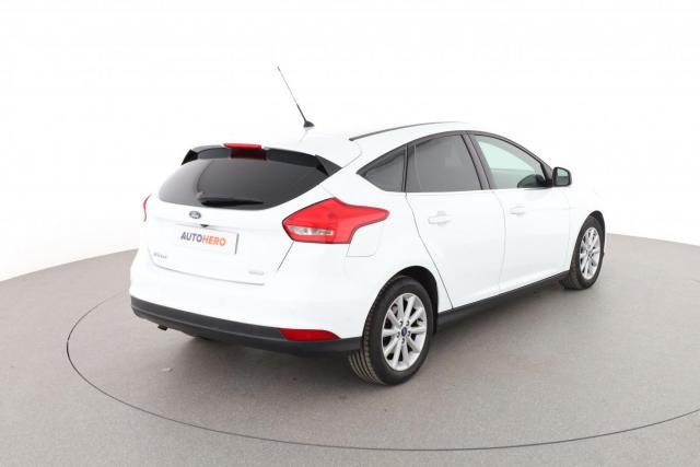 Ford Focus image 7