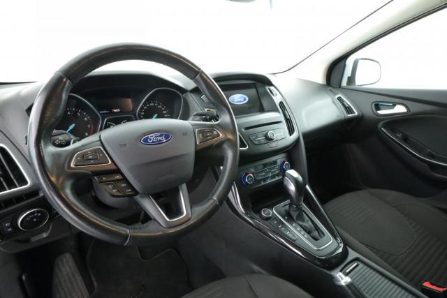Ford Focus image 9