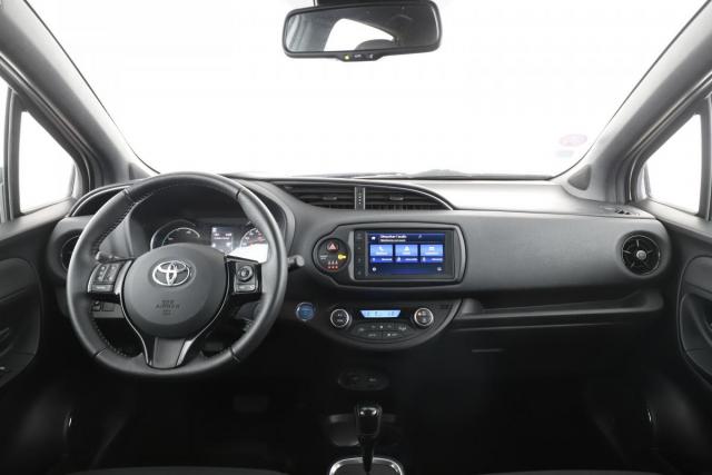 Toyota Yaris image 2