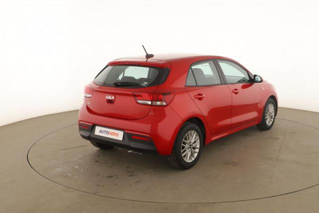 Kia Rio image 5