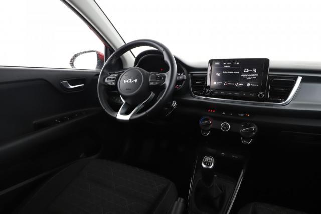Kia Rio image 7