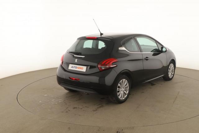 Peugeot 208 image 3