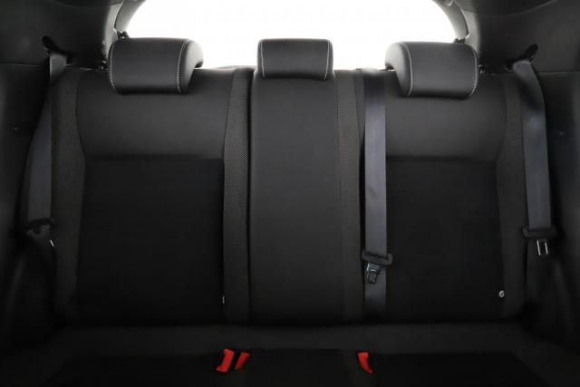 Nissan Juke image 7