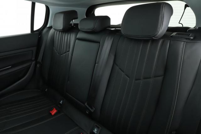Peugeot 308 image 3