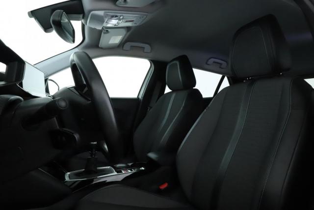 Peugeot 2008 image 9