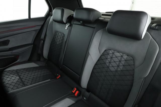 Volkswagen Golf image 7